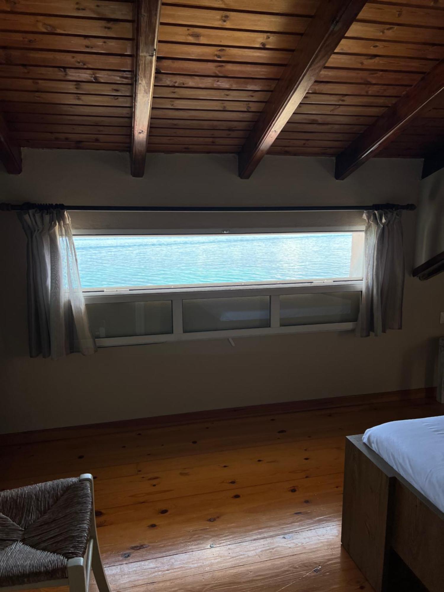 Kohyli Beachfront House Agia Pelagia Chlomou ภายนอก รูปภาพ