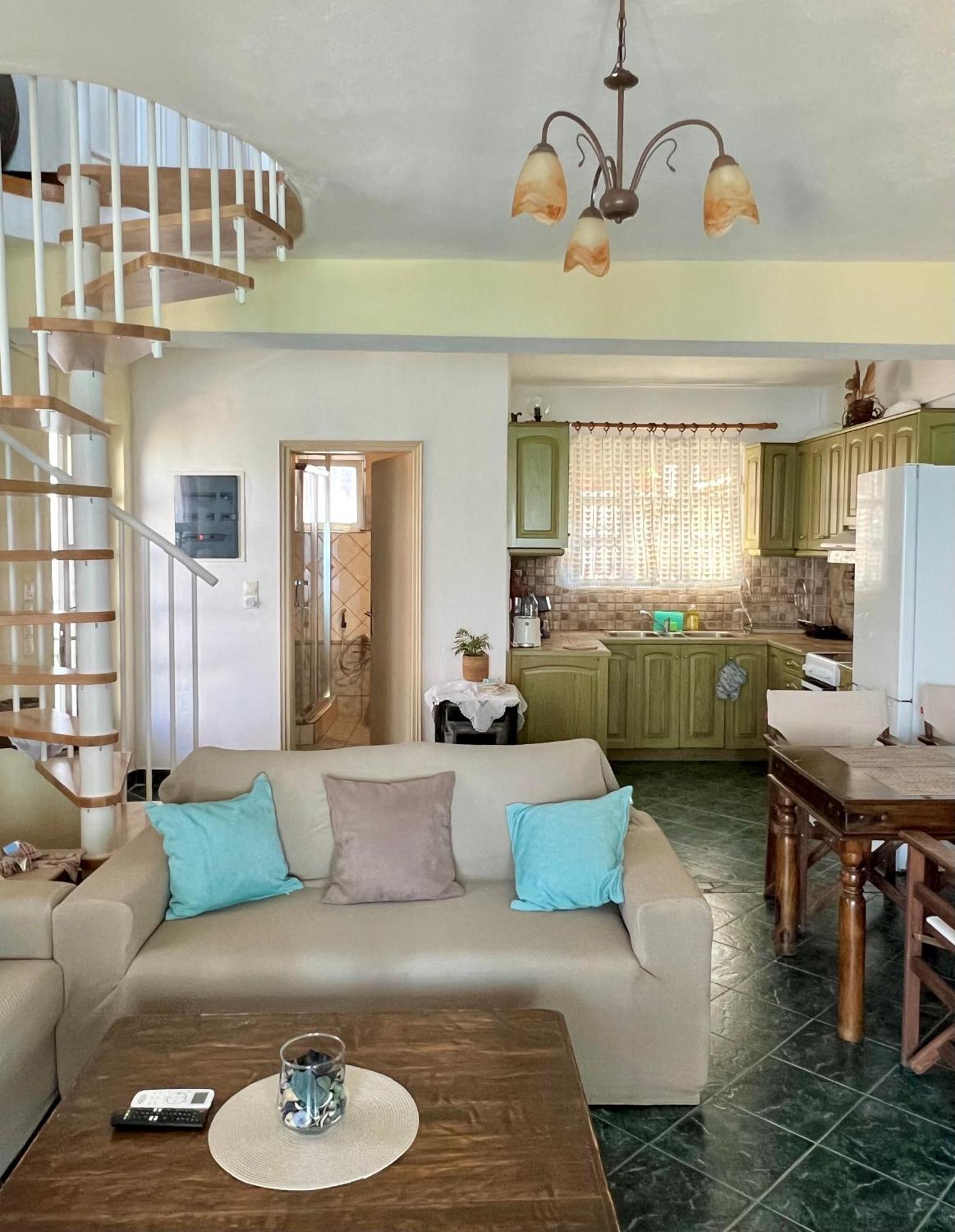 Kohyli Beachfront House Agia Pelagia Chlomou ภายนอก รูปภาพ